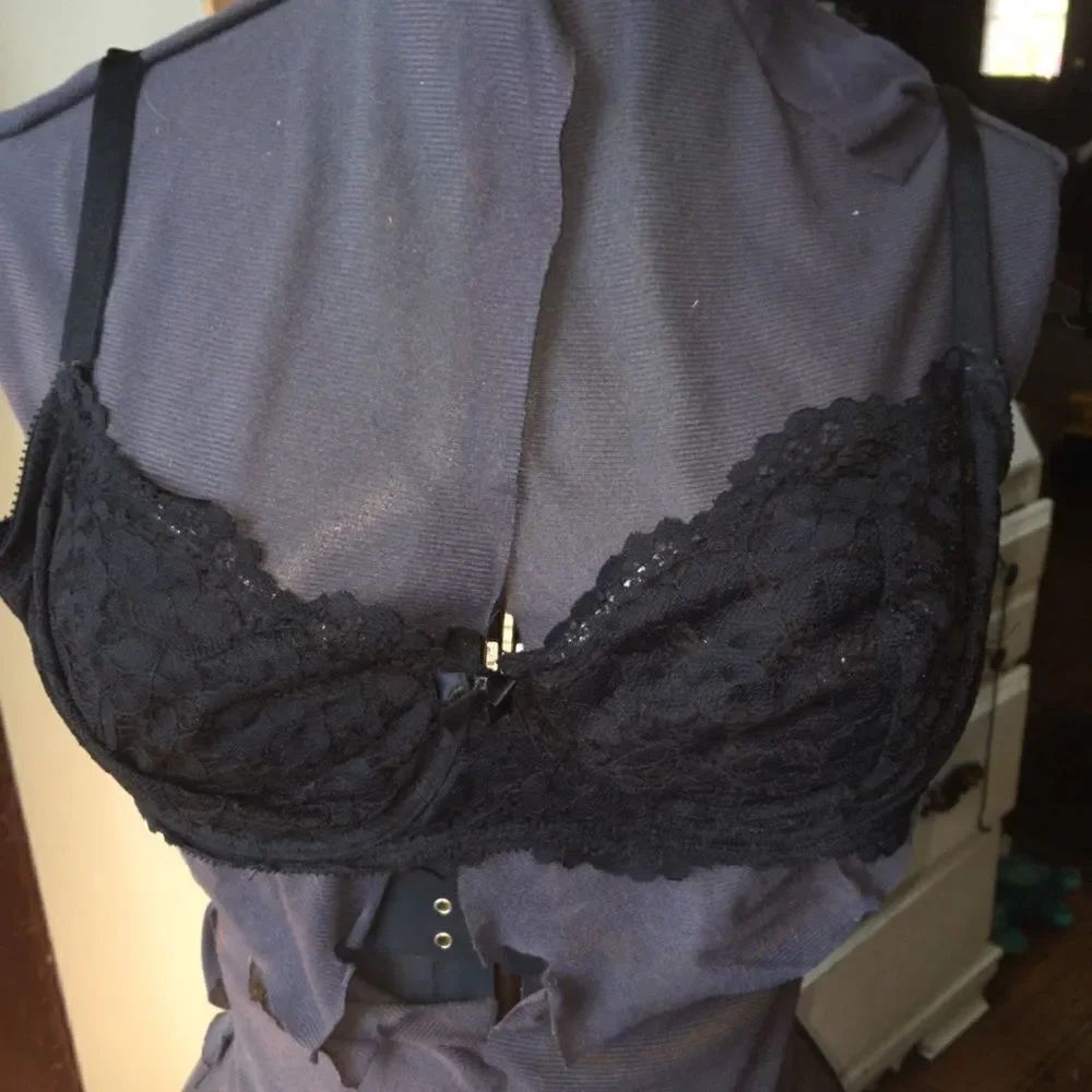 Victoria’s Secret unlined Very Sexy Demi bra